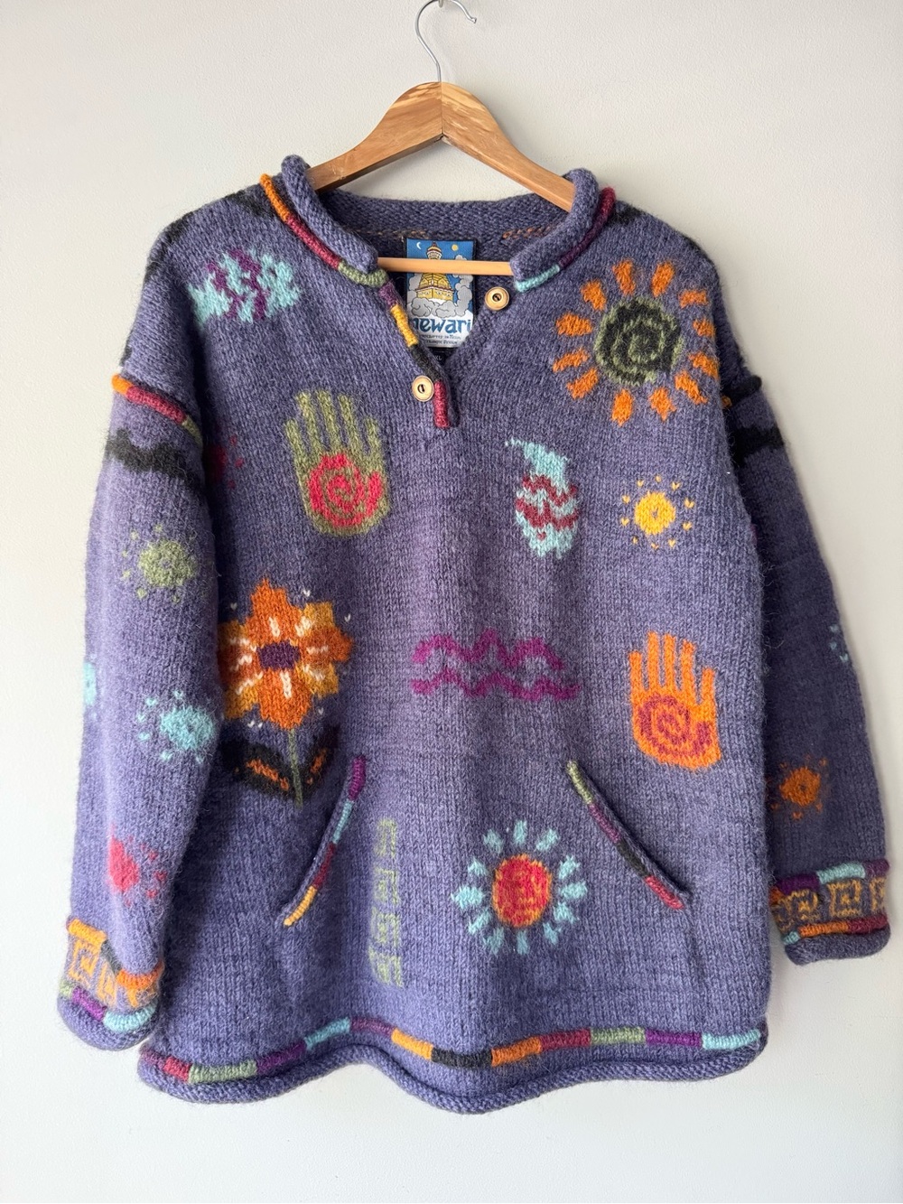 NEWARI 100% Wool Hand Knit Nepal Sweater